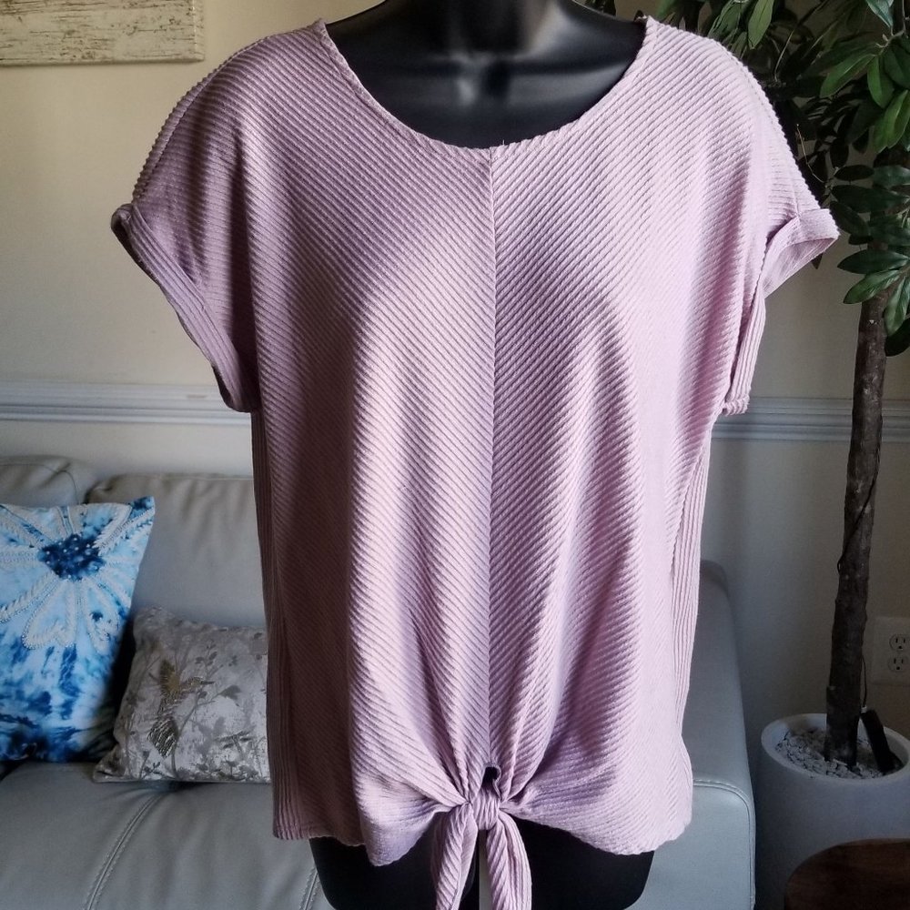 NWOT W5 Lavender Tie Front Top
